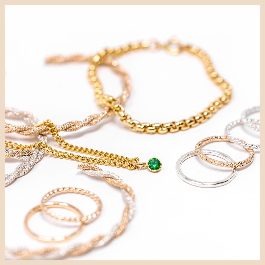 The Gold Box Chain Bracelet is perfect for everyday minimalistic wear. Based in Lexington, Kentucky