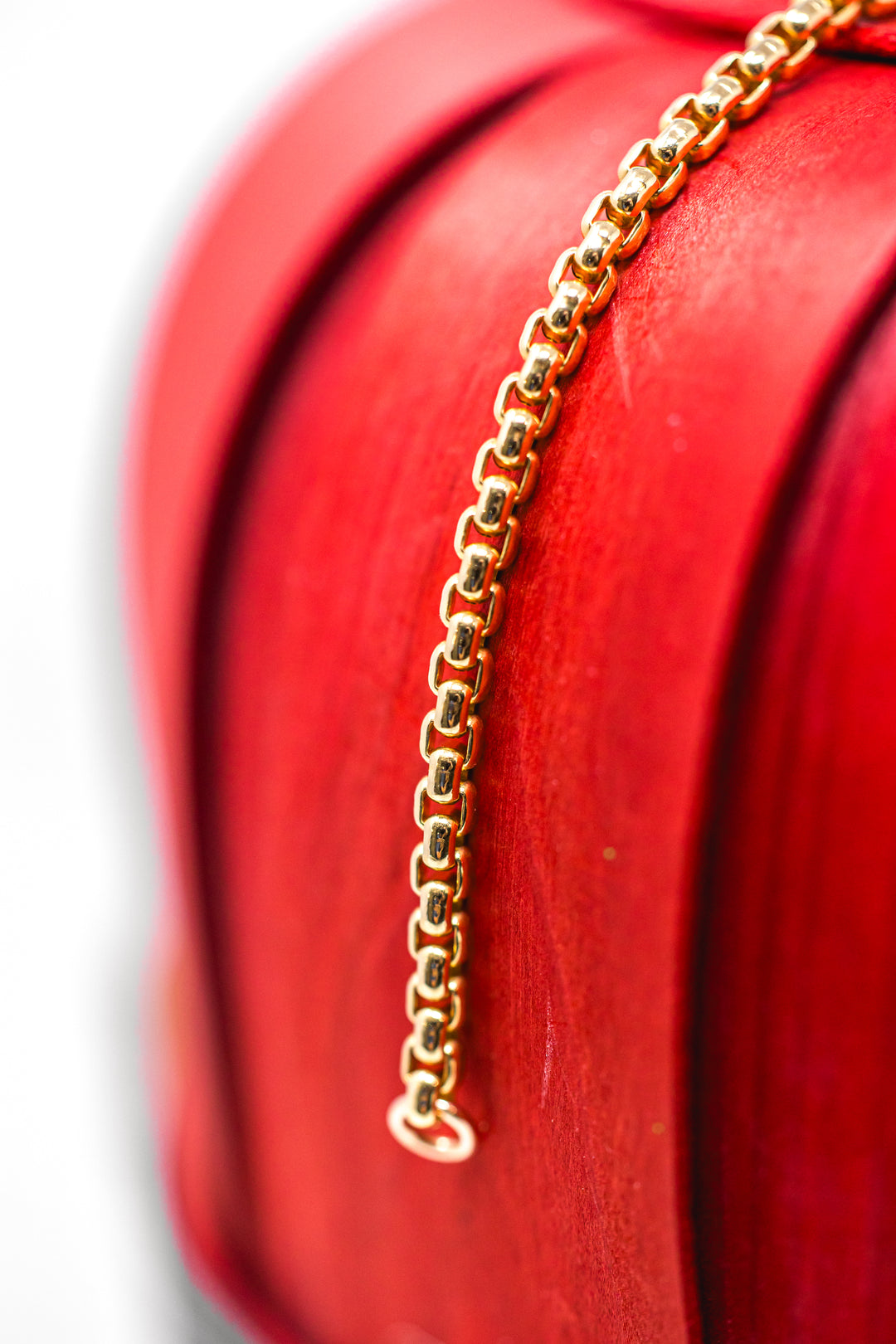 The Gold Box Chain Bracelet is perfect for everyday minimalistic wear. Based in Lexington, Kentucky